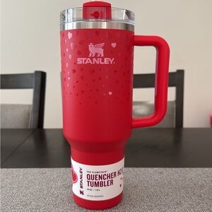 NEW Stanley Valentine H2.0 Flowstate Red Sweet Hearts Valentine Tumbler 40 oz